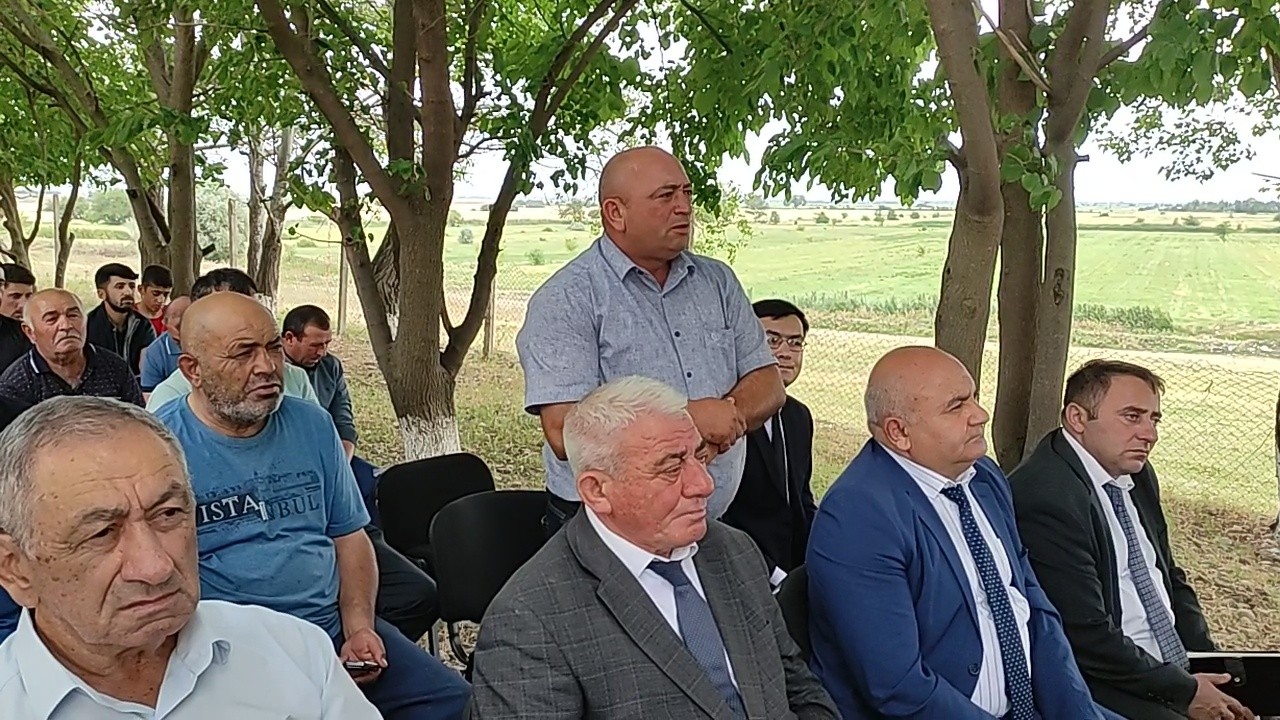 Seymur Orucov vətəndaşların səyyar qəbullarını davam etdirir - FOTOLAR